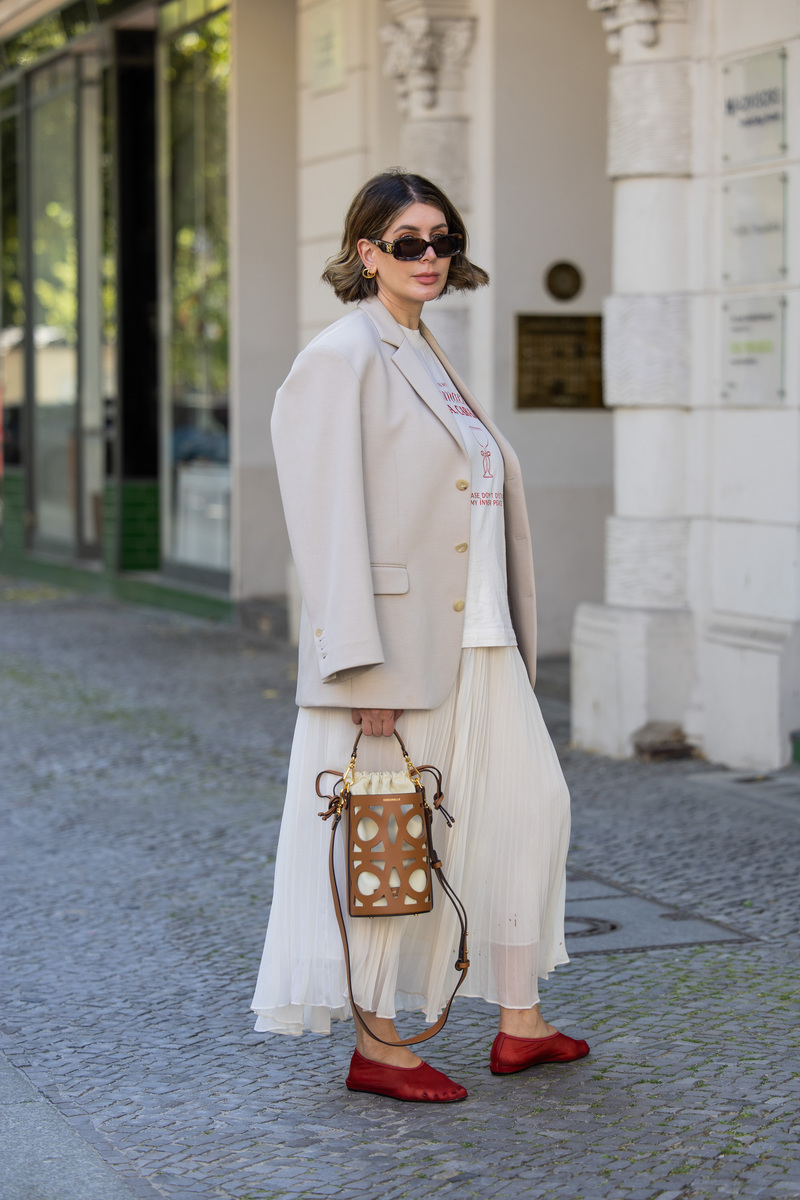 适合各种场合让你随心搭配续写120字文案