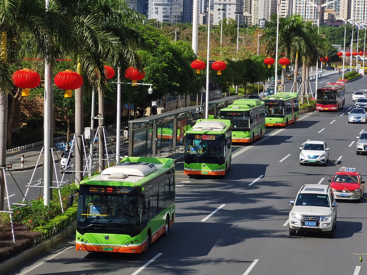 前往会展中心：交通指南 | 公共交通、出租车、自驾车