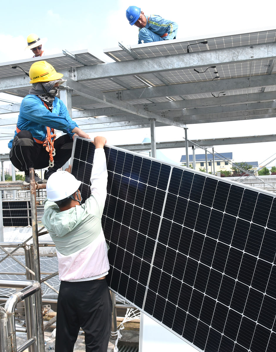 你收集阳光的样子真的很美：致敬光伏运维人员的奋斗与守护