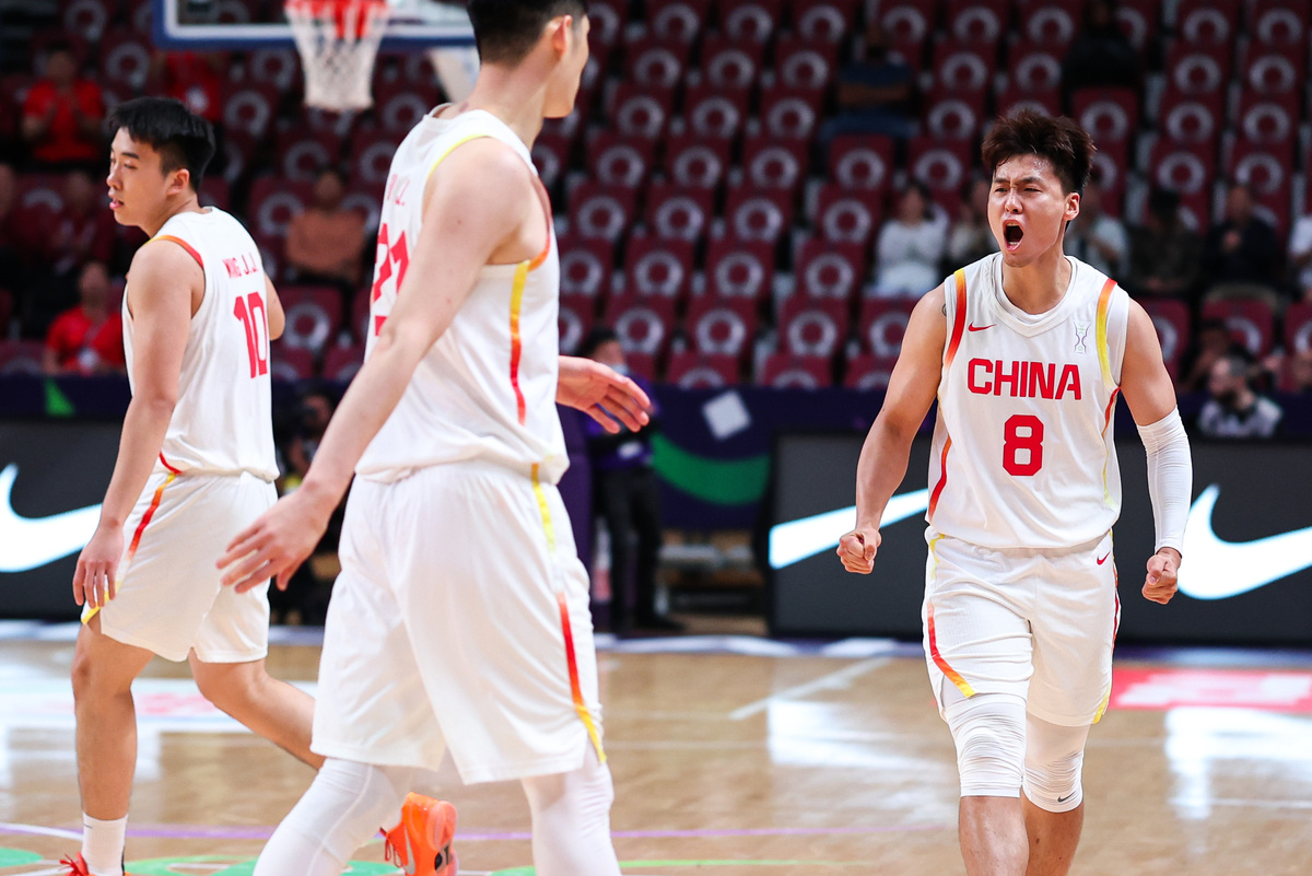 CBA联赛季后赛广东队后卫赵睿个人进攻防守技术分析