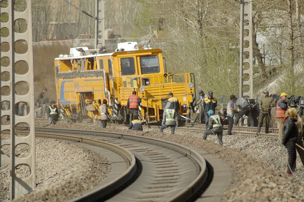 甩车作业安全指南：防溜程序步骤详解