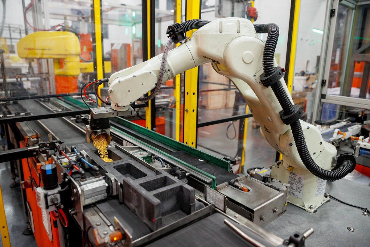工业机器人应用于机械设备制造：提高效率和质量
