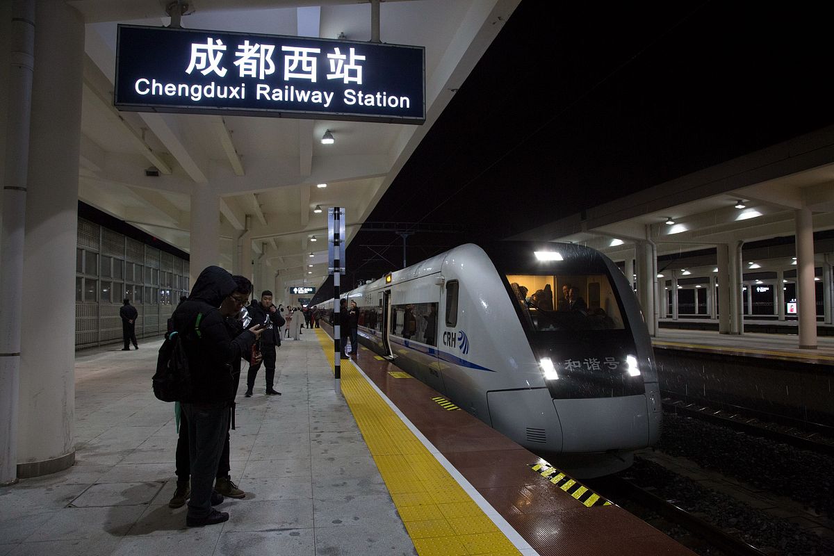 成都华商理工职业学校地址乘车路线