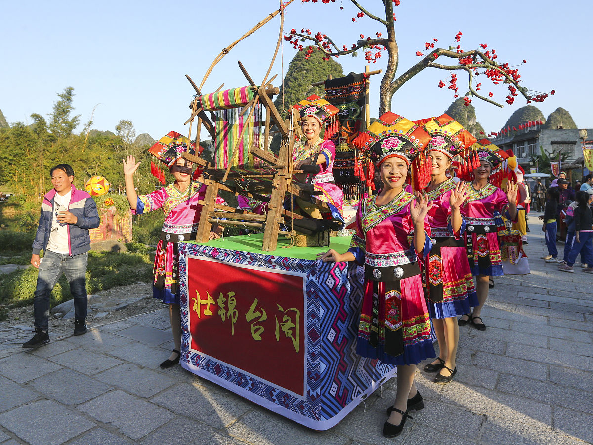 如何帮助广西少数民族传承文化遗产用一个例子说明两百字