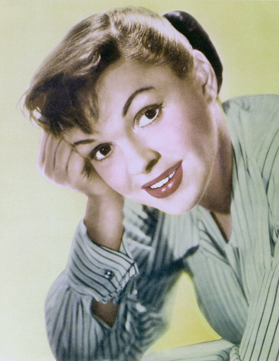 中国电影中的女性角色：以三个女主角为主的演变与分析 - 从《三个摩登女性》到《爱情神话》