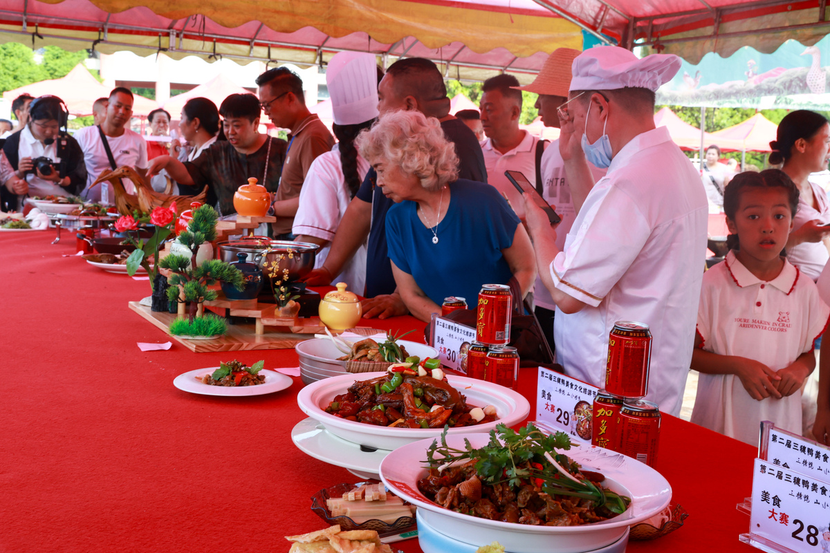 解锁味蕾狂欢！10个超赞美食活动主题推荐
