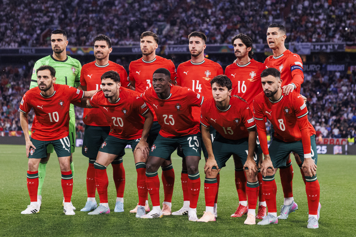 拜仁慕尼黑VS弗赖堡：德国杯强强对决，谁将笑傲江湖？