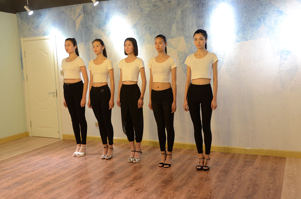 帮我写一个关于宣传形体培训课程的文案