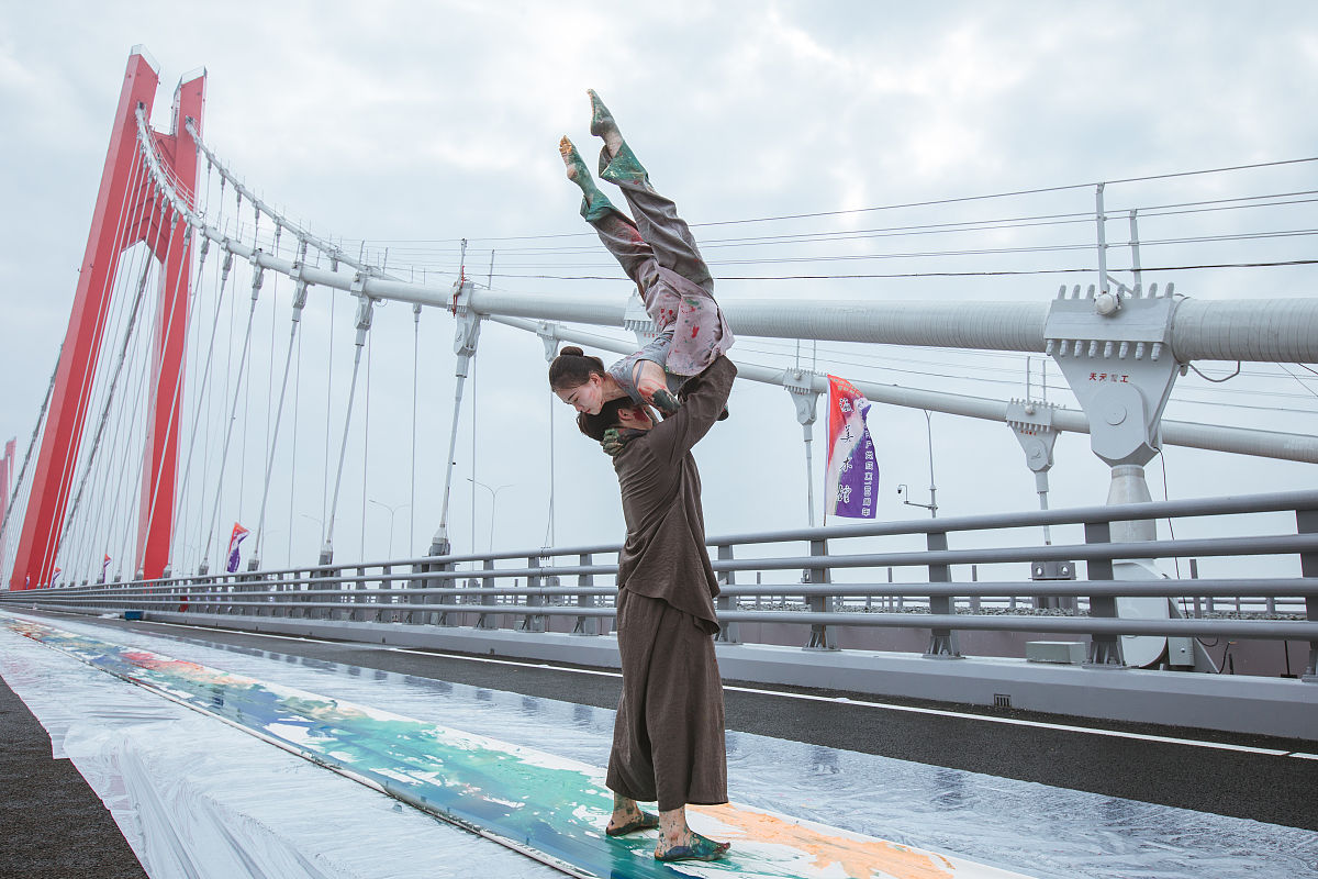 列举几个青年大学生正确认识高质量发展的论文题目