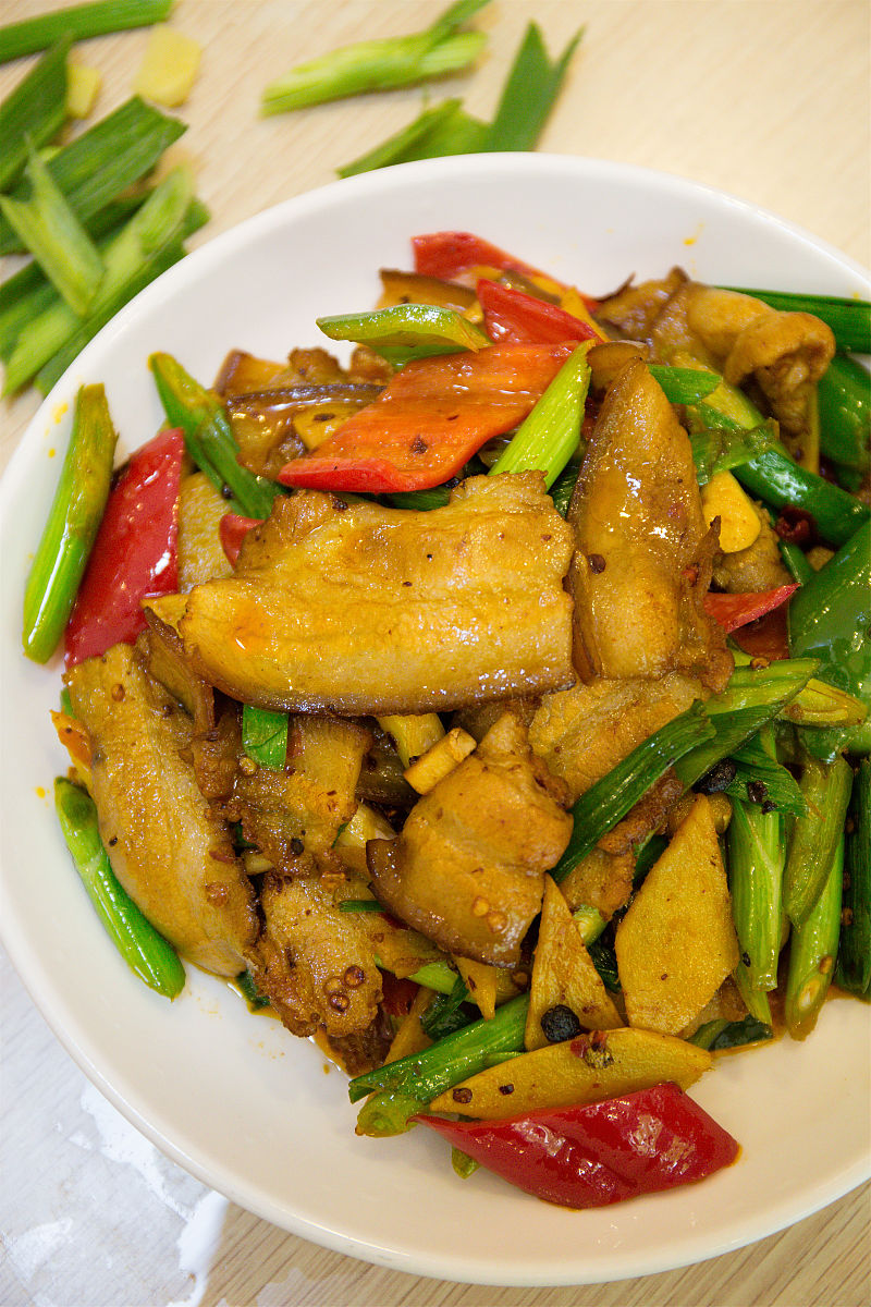 回锅肉的家常做法，简单易学，几分钟就能学会！