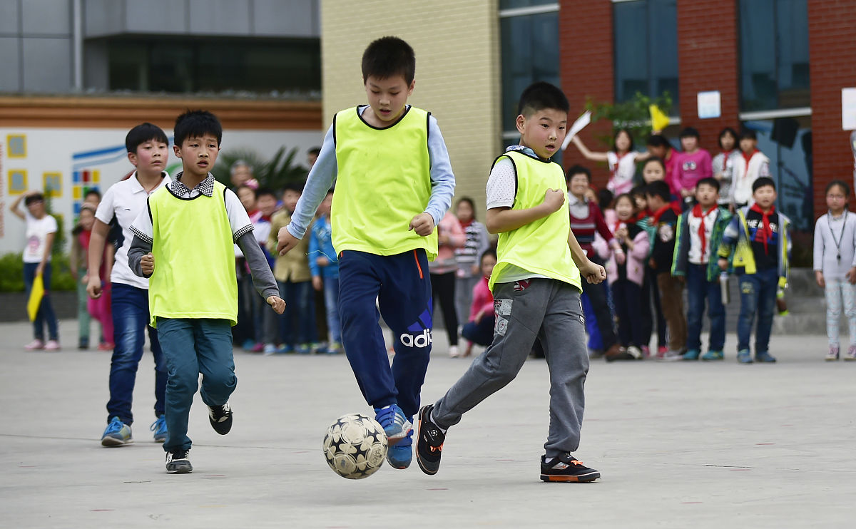 大一新生组织委员谈班级文化建设：从价值观到团队精神