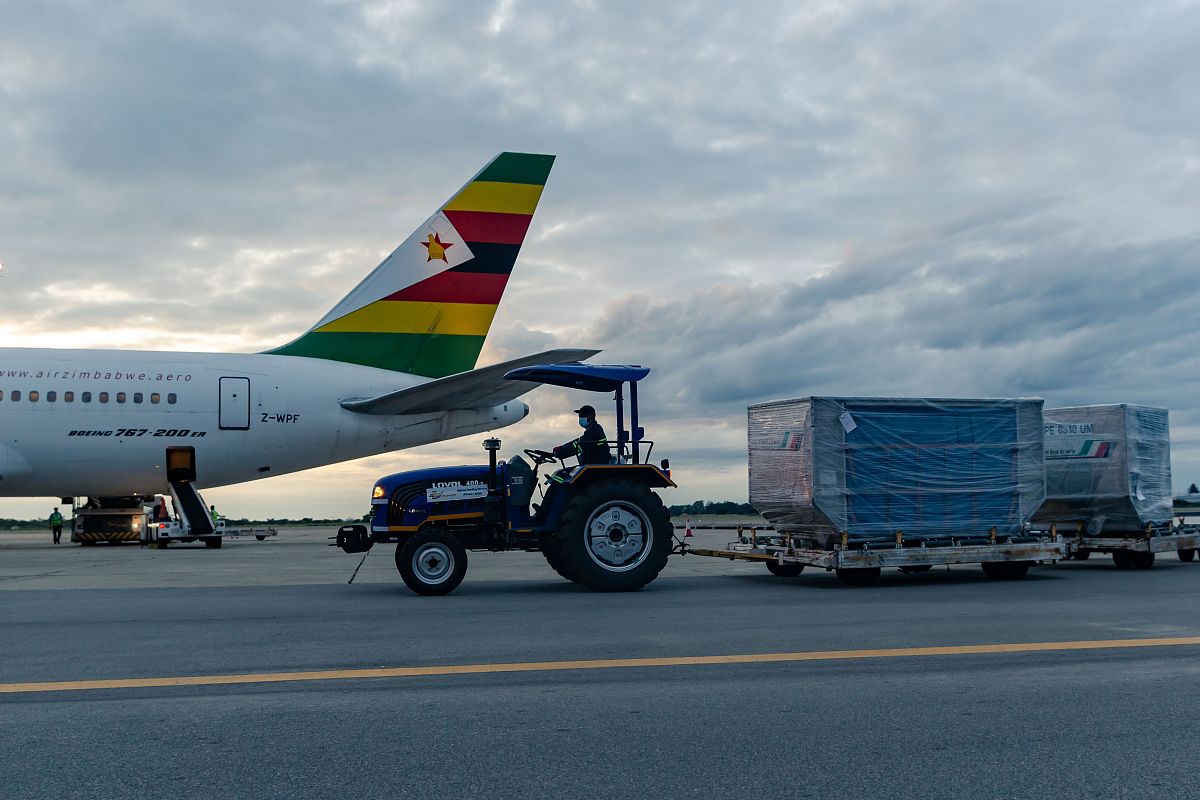 中国向非洲提供2亿剂新冠疫苗援助，推动全球疫苗合作