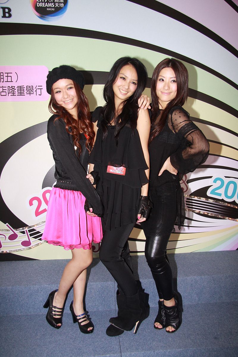 2009年10月23日,香港,翡翠歌星贺台庆记者会.freeze+++_+++翡翠歌星贺