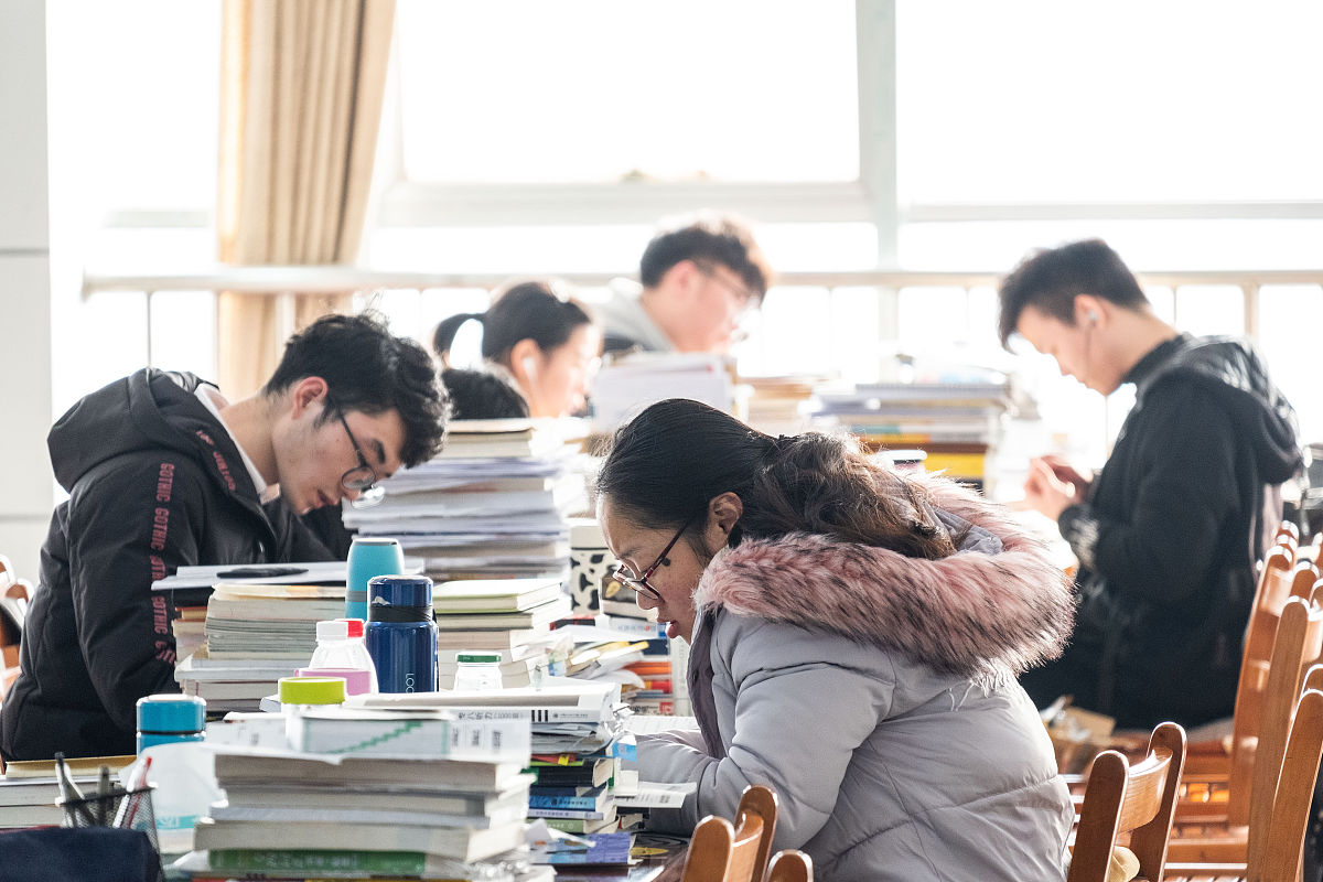 推广考研集训营的爆款标题