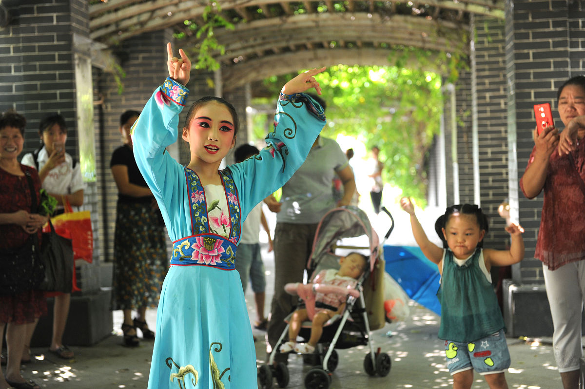 南京新港中等专业学校2021年招生简章 - 专业设置 | 招生计划 | 报名方式