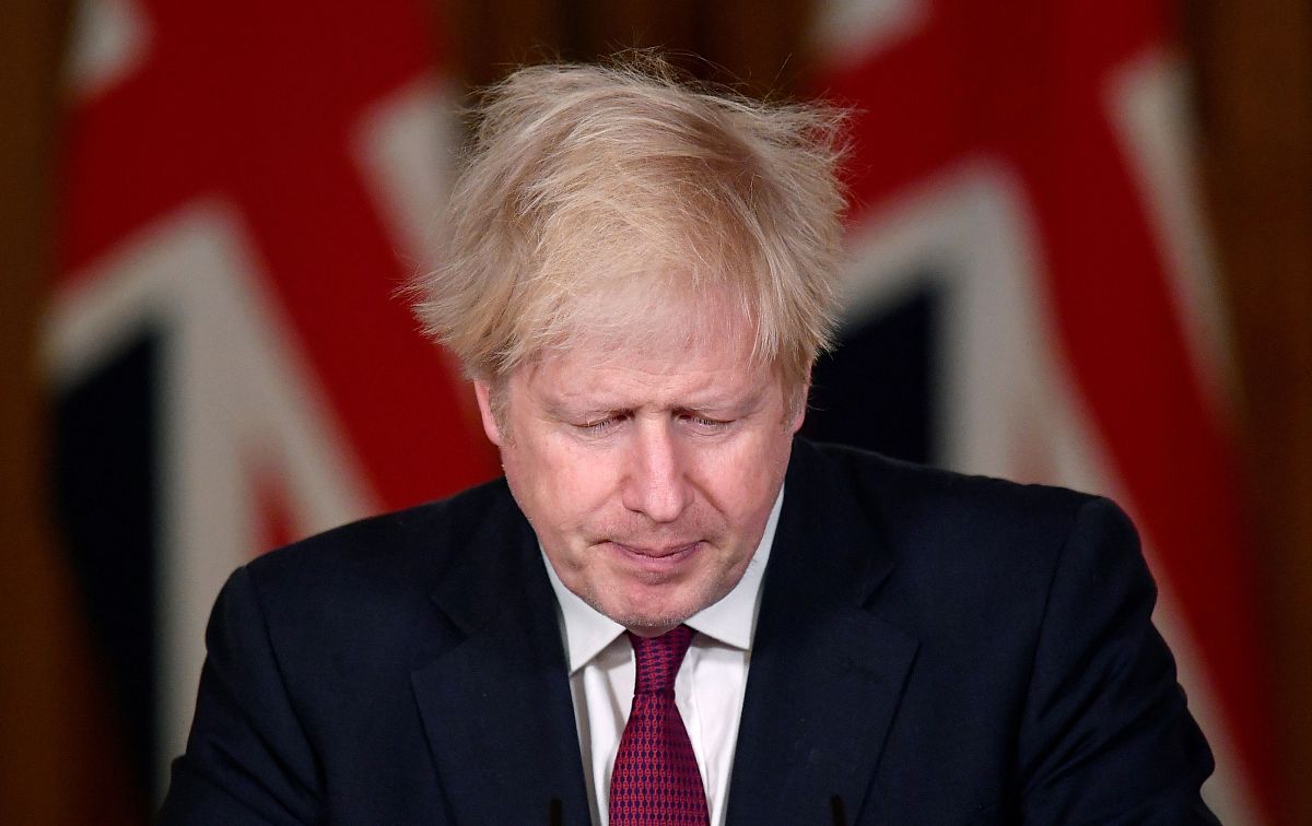 当地时间2020年12月19日,英国伦敦唐宁街,英国首相约翰逊当天在疫情新