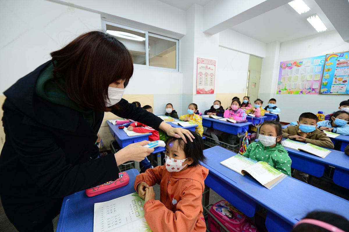 榆林市榆阳区如何完善务工子女入学？加大帮扶力度是关键！
