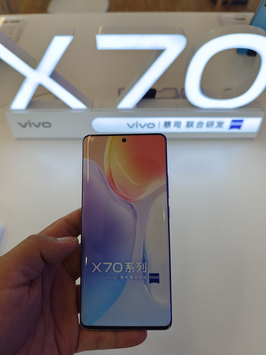 oppor9和vivox7哪个好(请问那个OPR9和ViVOX7哪款手机性能比较好)