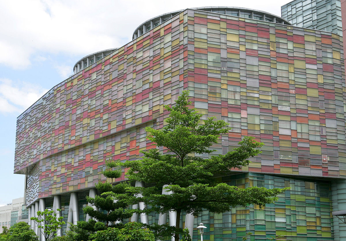 2010年7月21日,龟山,华亚科技总部.南亚科技当天表示,再度调升今年资