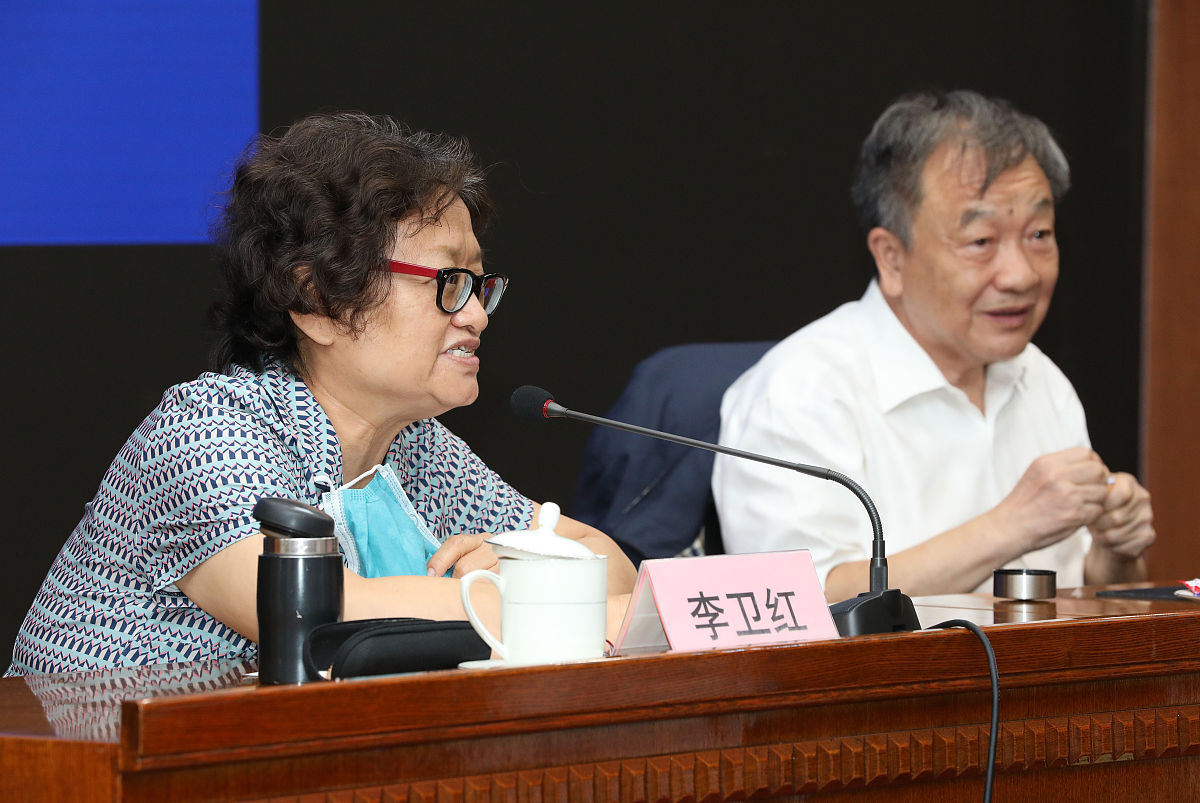 解析中国缺乏系统化力学研究的原因