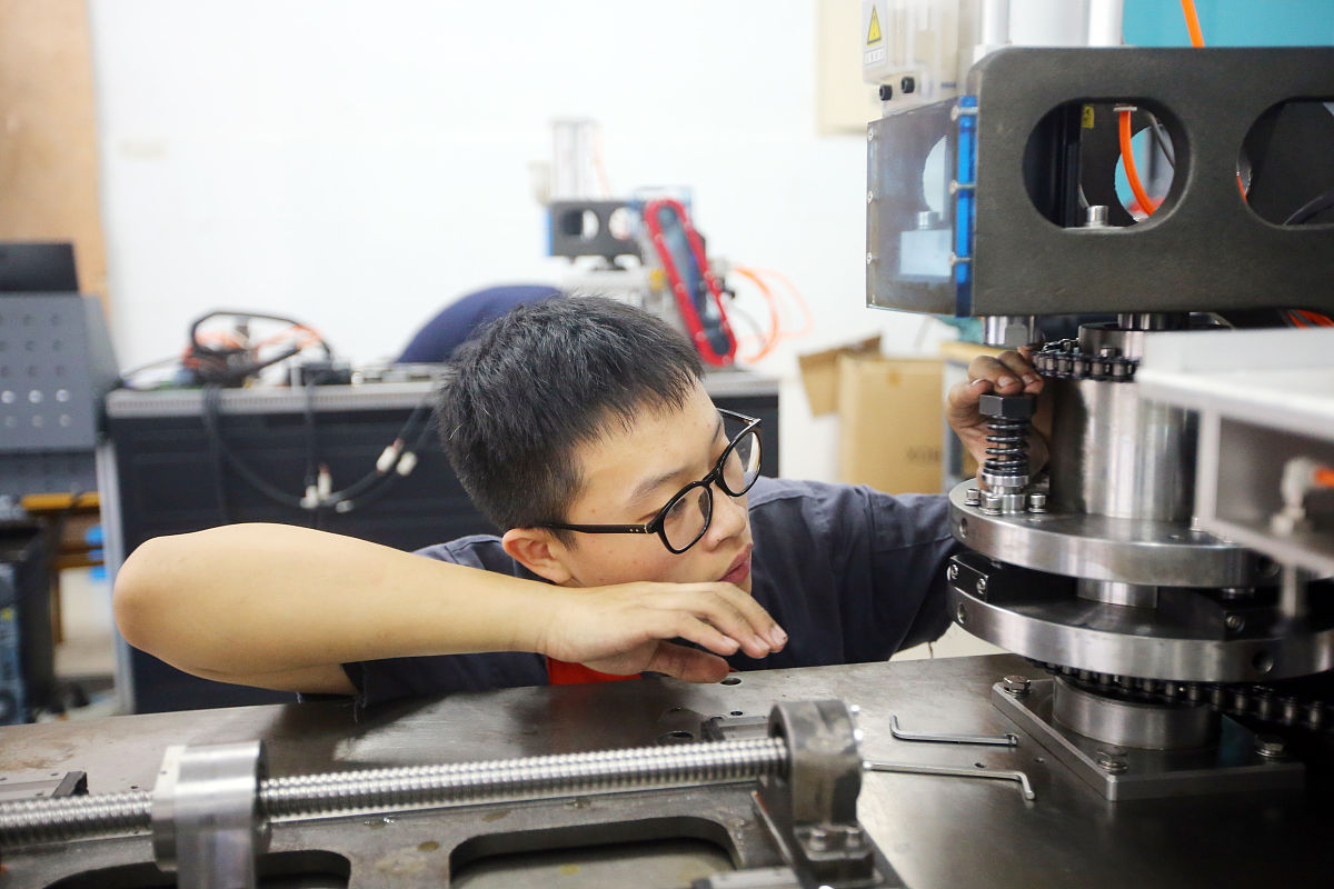 玉溪工业财贸学校数控编程专业怎么样？ - 深入了解优势和学习建议