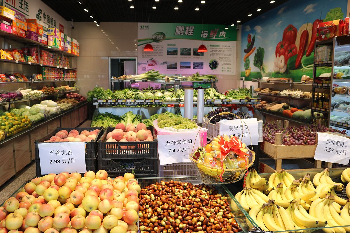 bfshu.com 域名网站起名建议：笔锋书屋、笔锋书虫等