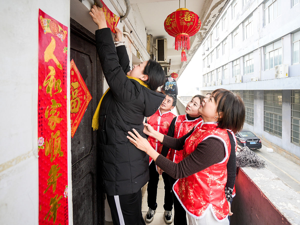 human 续写题目如何建立园本课程开发奖励机制;