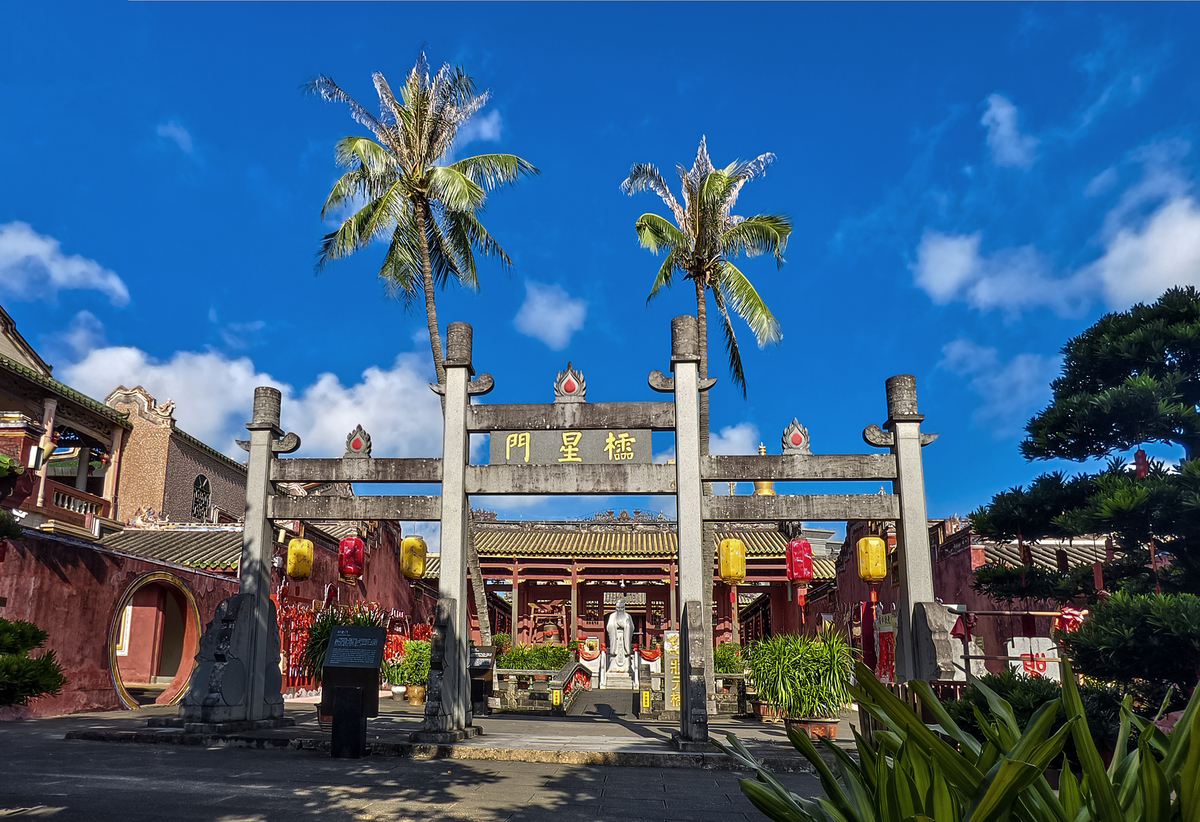 泉州旅游攻略：历史文化、自然风光、美食体验