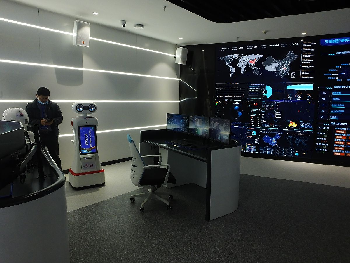 大数据与机器学习在隧道沉降预测及风险评估中的应用：大学生视角