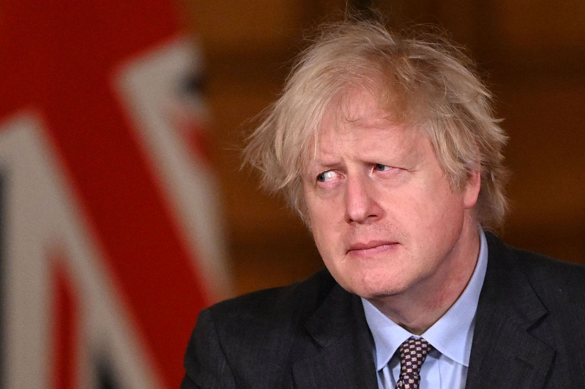 当地时间2021年2月22日,英国伦敦,英国首相鲍里斯·约翰逊在唐宁街十