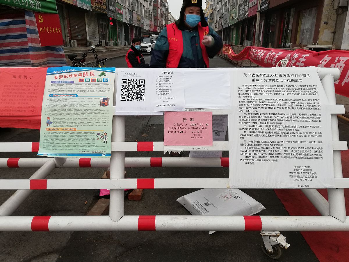 当志愿者去附近店家查灭当志愿者去附近店家查灭火器是否压力正常与是否拥有标识牌标识牌有没有填写正确的实践内容火器是否压力正常与是否拥有标识牌写一篇实践报告后来又去打扫了社区的卫生然后又去了附近的村子里面检查煤气灶是否合格还能继续使用帮他们去购买新的煤气灶还有发了一些关于电动车安全驾驶的传单一定要满3000字