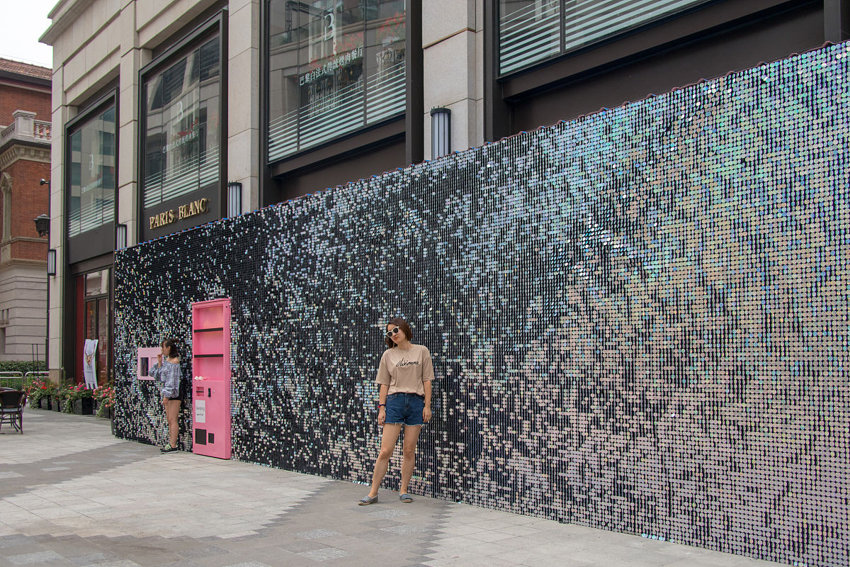 工程量清单编制中项目特征必须描述的内容是A混凝土柱的高度b门窗洞口的尺寸c混凝土的强度等级d油漆的品牌