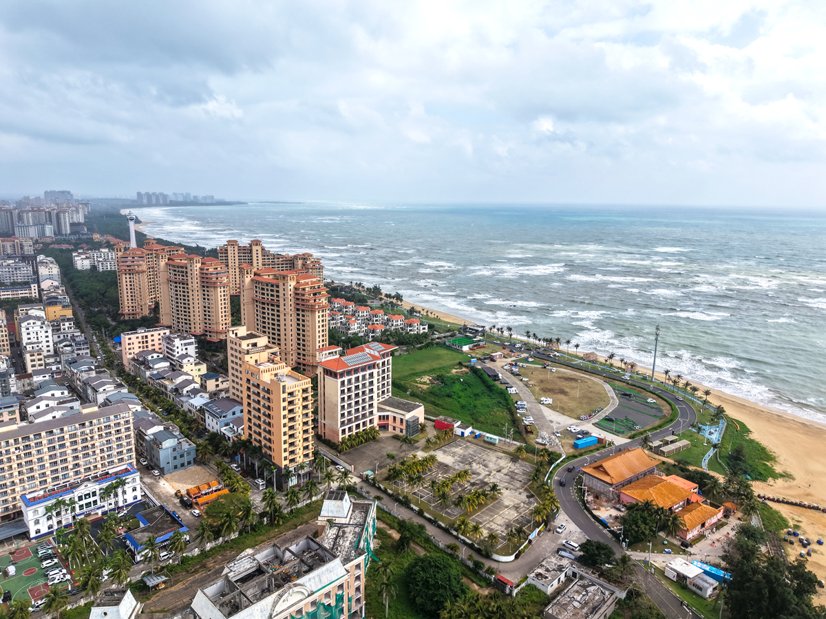 2025年12月22日,海南省琼海市,空中鸟瞰博鳌水城旅游.