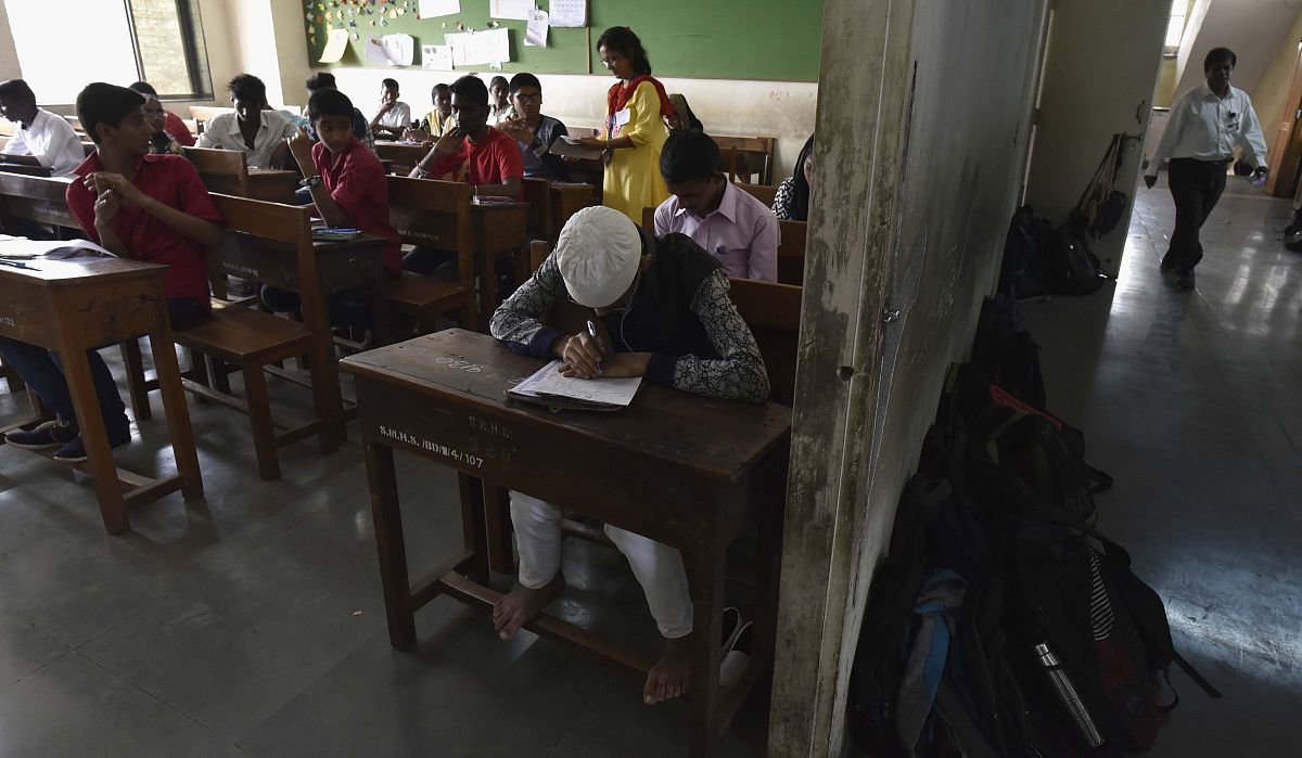 武汉市职业学校会计专业：招生条件、课程设置及就业前景