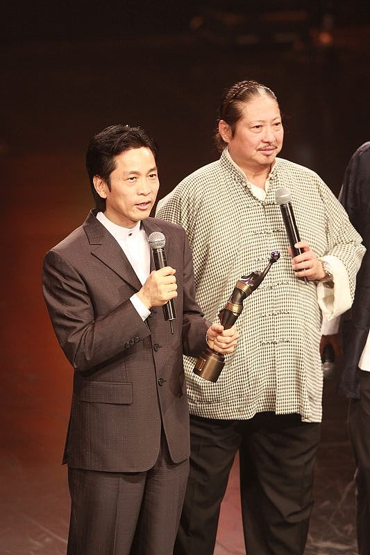 刘德华的母亲是谁