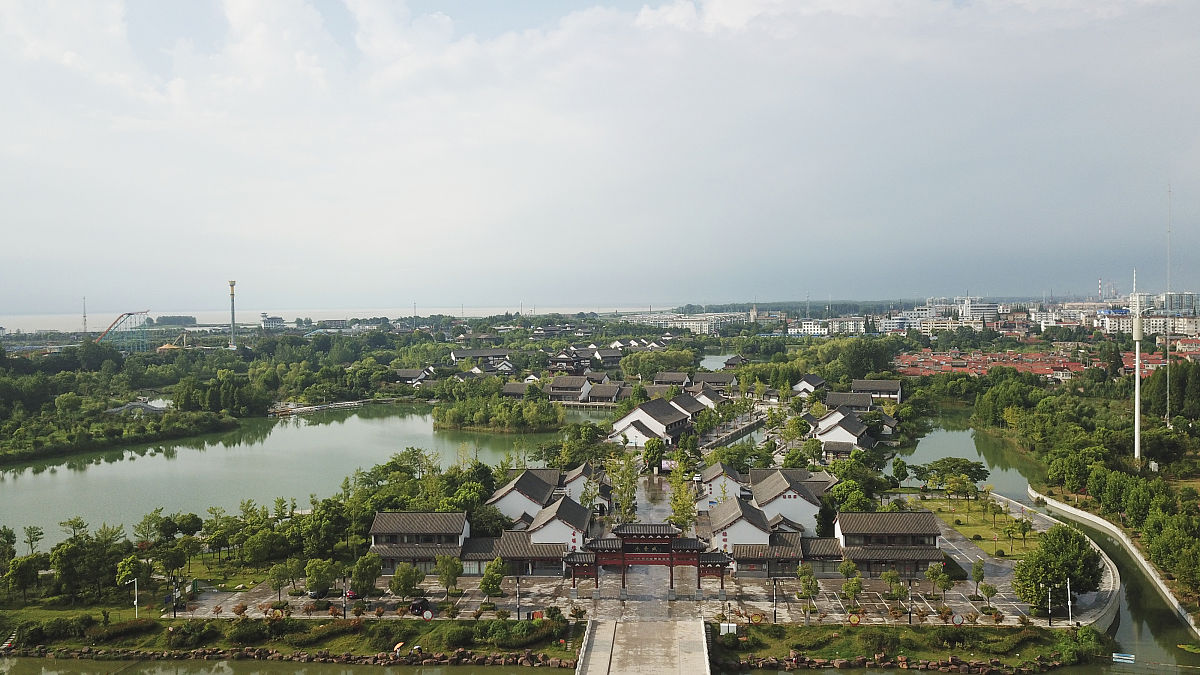 2018年8月4日,无人机航拍江苏淮安市洪泽区雨后古堰景区.