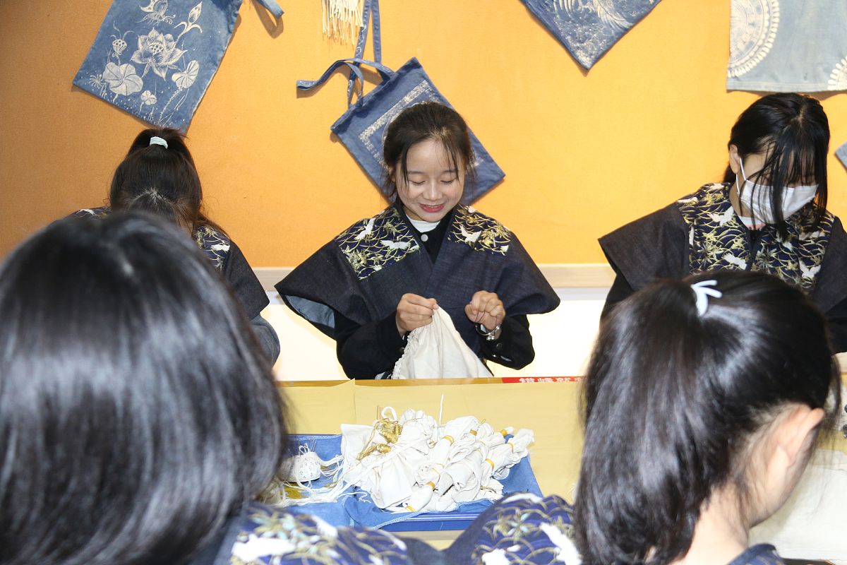 贵州省贸易经济学校计算机平面设计专业怎么样