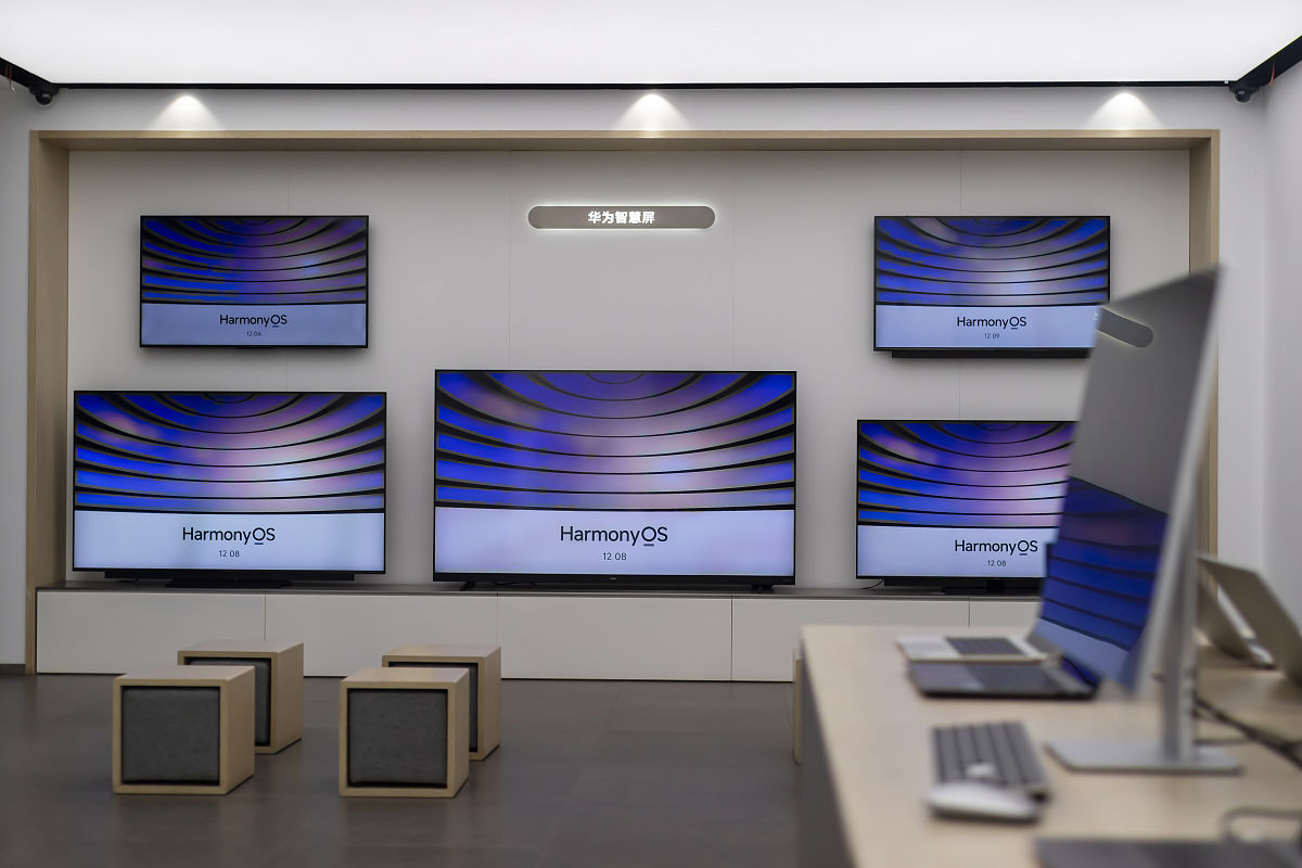 Write an article about How to Create Eye-Catching Window Display in 500 words but do not write like an AI need to be like a human