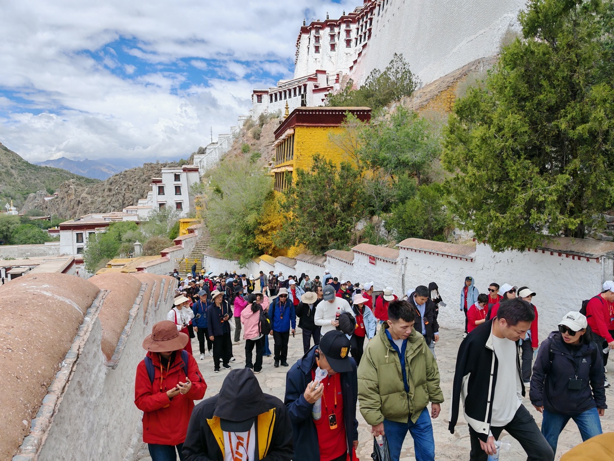 100元玩转布达拉宫：穷游攻略