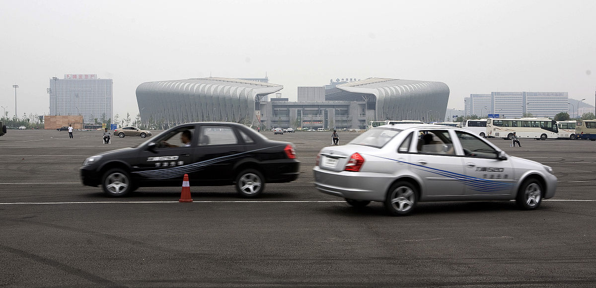 重庆轻工业学校汽车运用与维修(力帆班)专业课程设置