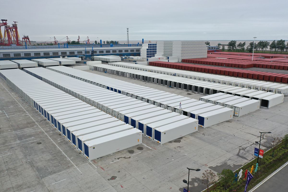 江苏启东职业教育中心招生办联系电话