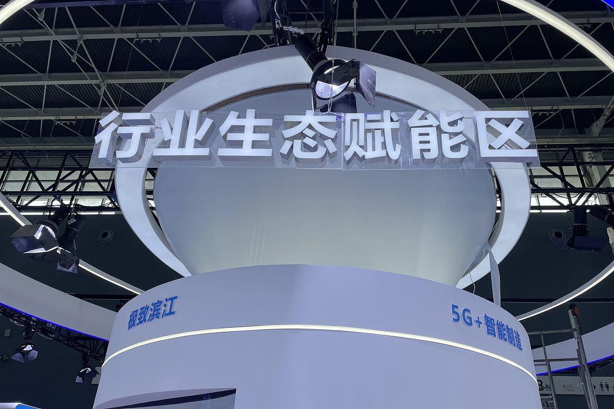 石家庄中专学校好还是大专好