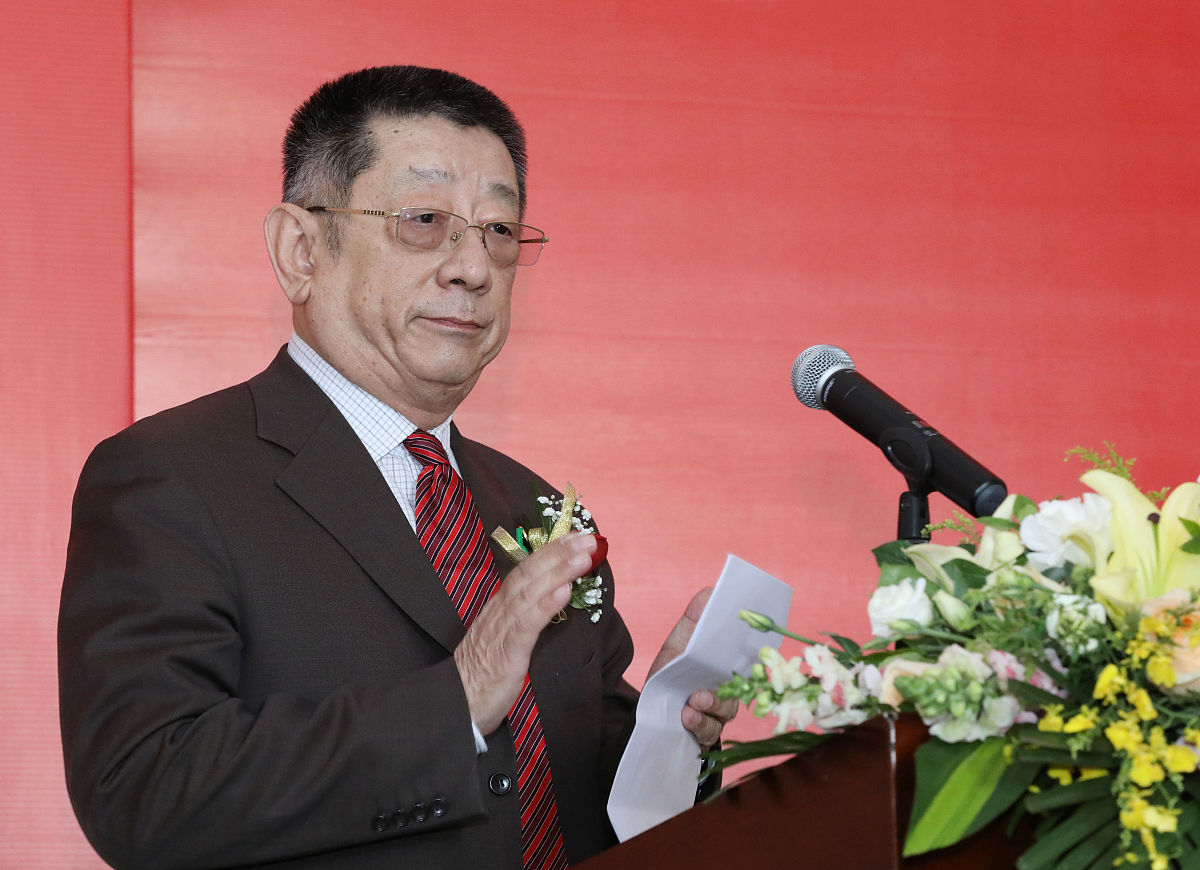 请问暨南大学校长是谁