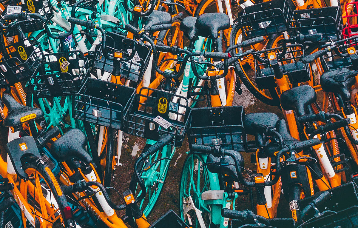 高中生LINE群聊模拟：解谜游戏卡关吐槽