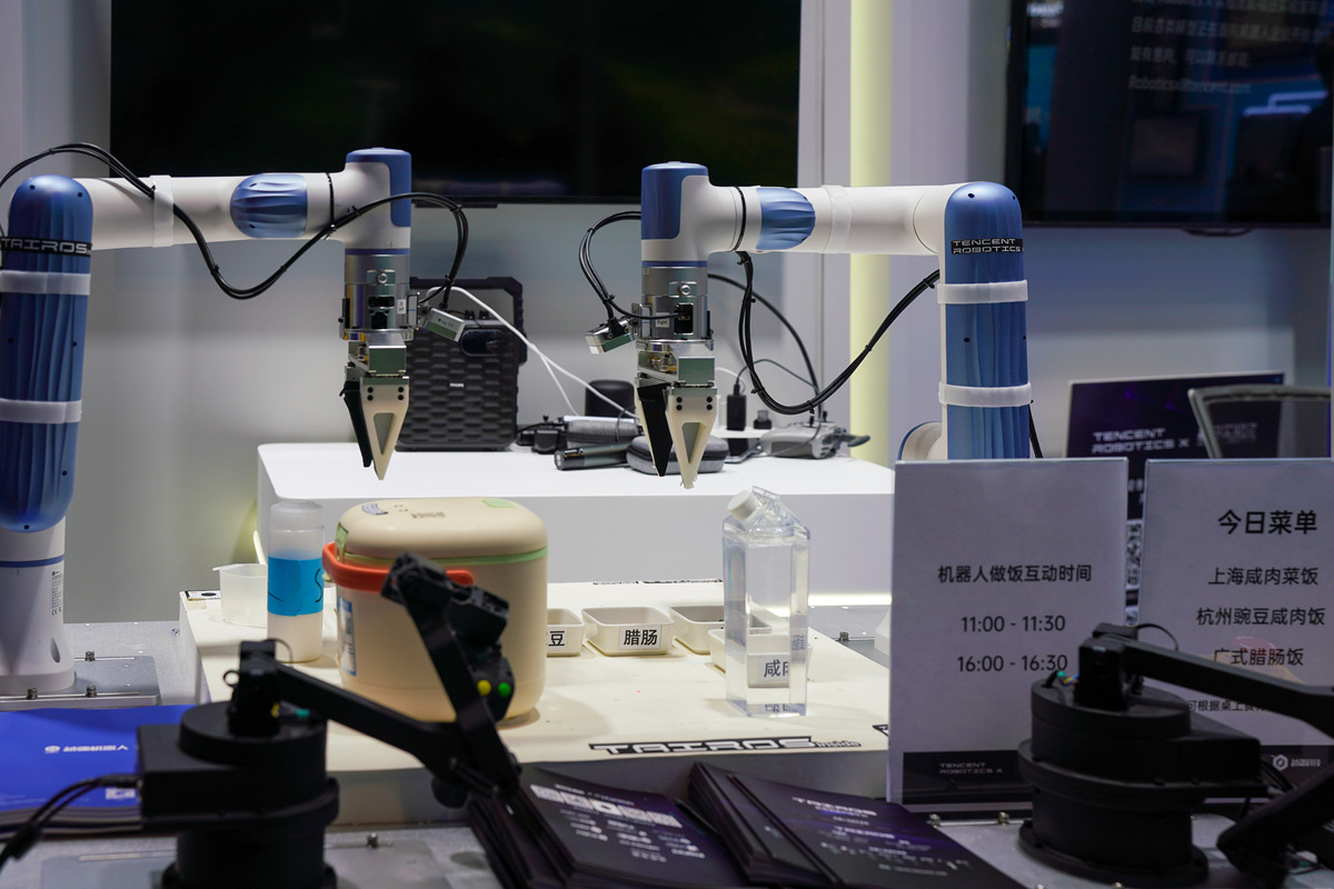 对多指协作式液滴微操作机械手的功能上做一个总结不得抄袭不能网上搜索不能复制粘贴字数800字以内