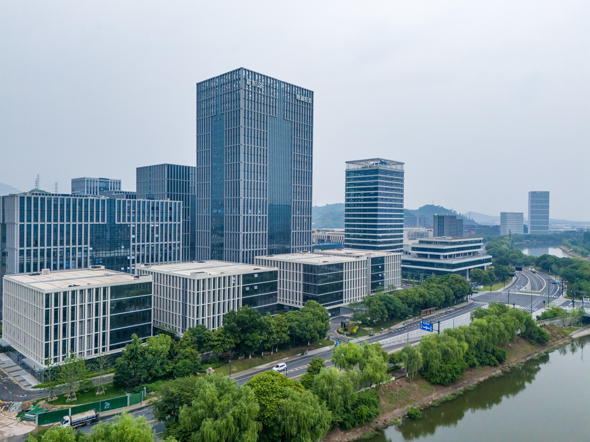 华云携手苏中建设集团：数字化转型，赋能建筑施工行业升级