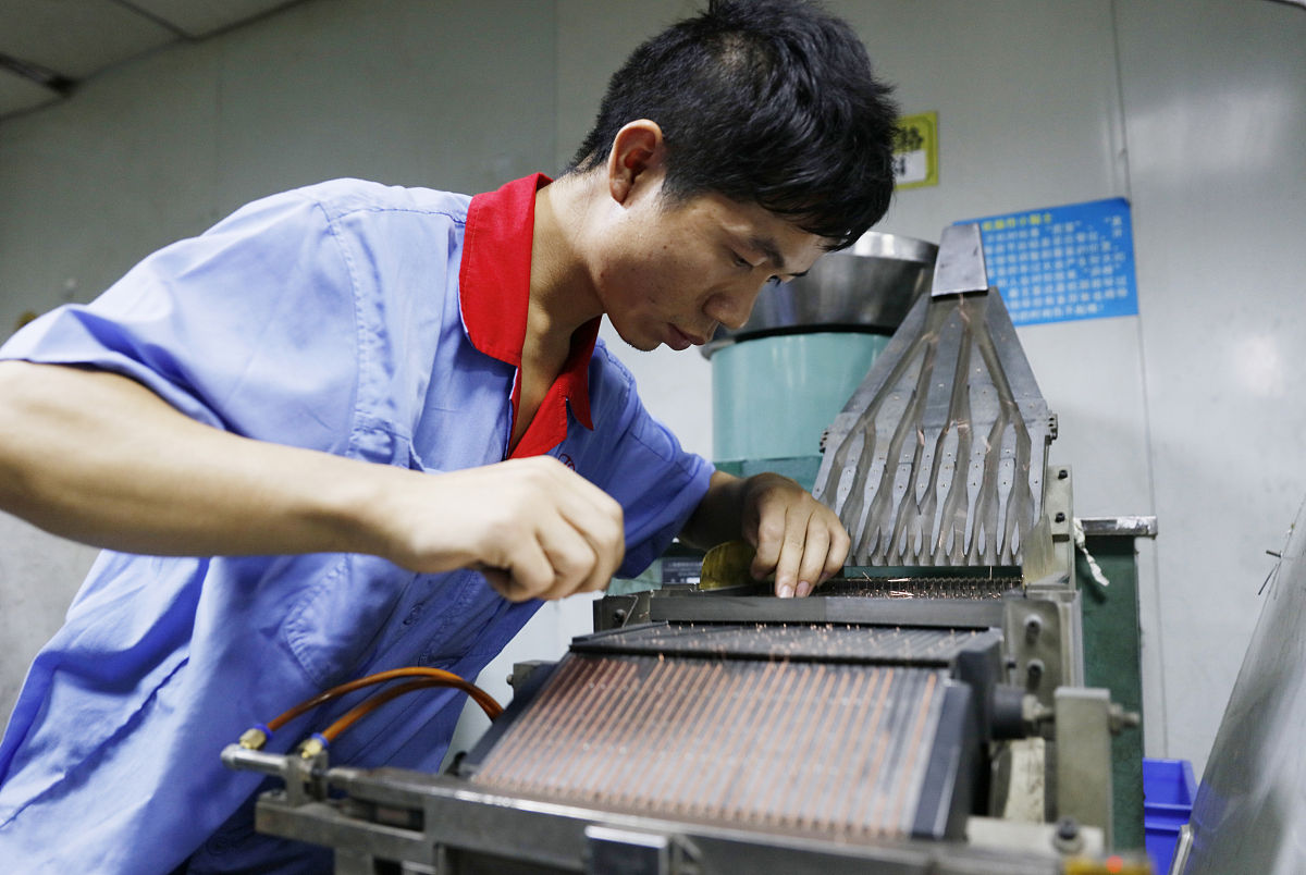 南康电子工业技术学校2022年招生专业都有哪些