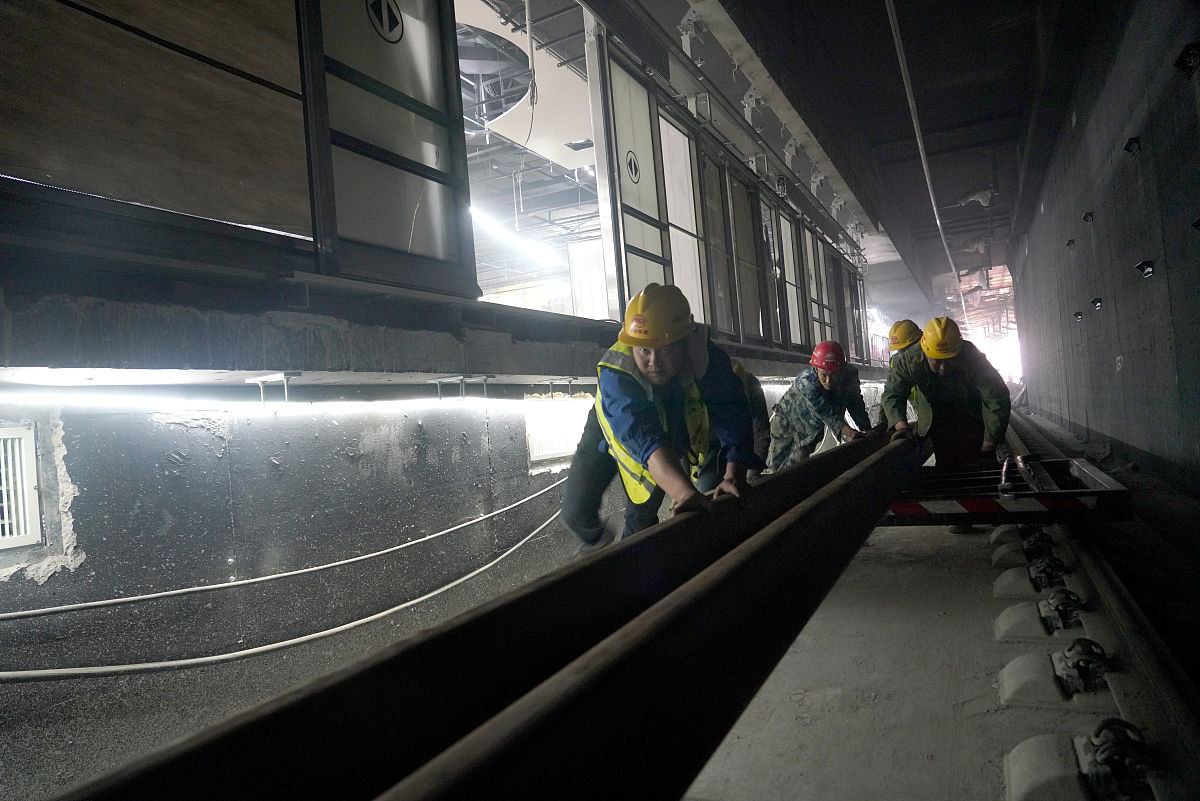 重庆大专轻轨专业：3+2大专培养轨道交通人才