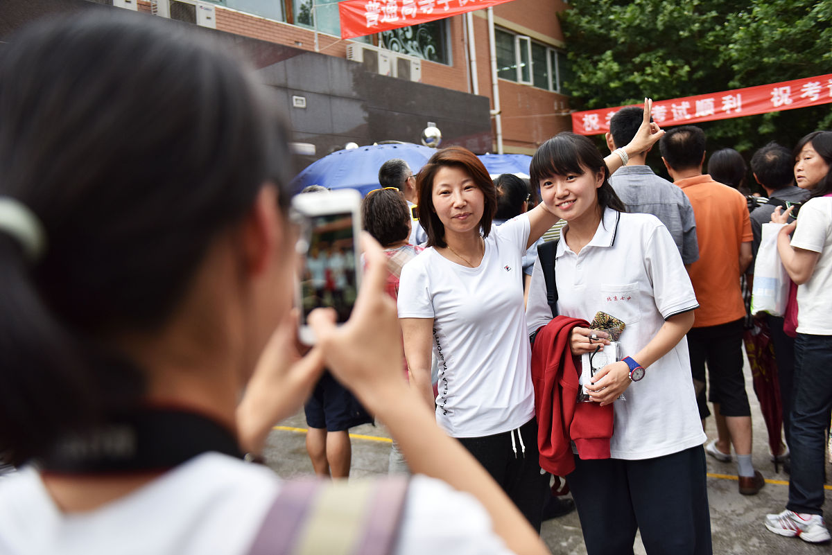 巴中女生上中专学校学什么好用