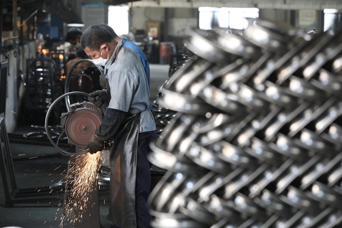 人工橡胶如何一步步变成轮胎？揭秘轮胎制造全过程！